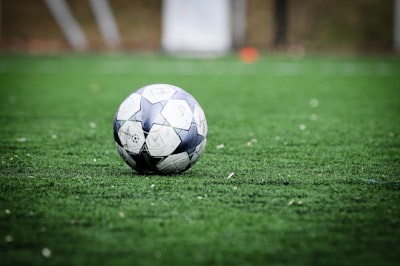 مباريات دوري أبطال أوروبا اليوم مباشر 2025مواعيد المباريات والقنوات الناقلة
