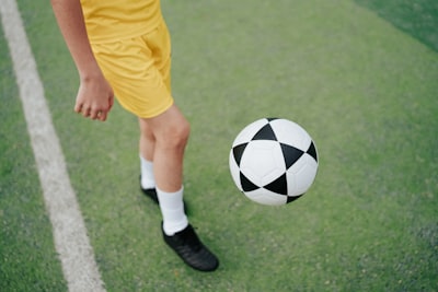 ترتيب الدوري الإنجليزي ٢٠٢٠-٢٠٢١تحليل شامل لأداء الفرق والنتائج النهائية